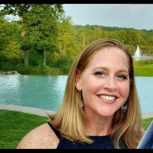 Meet your Posher, Jenn